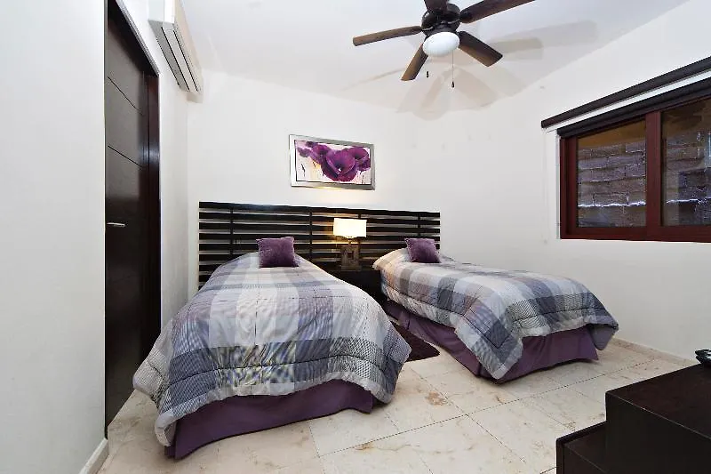 El Faro Oceanfront Apartments Playa del Carmen