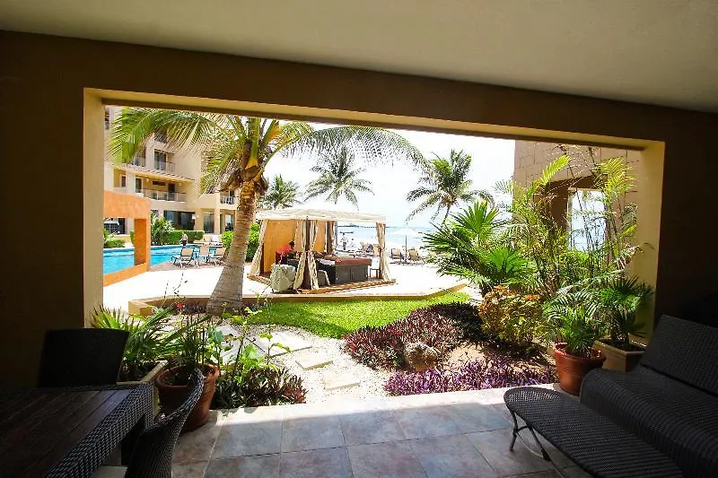 El Faro Oceanfront Apartments Playa del Carmen