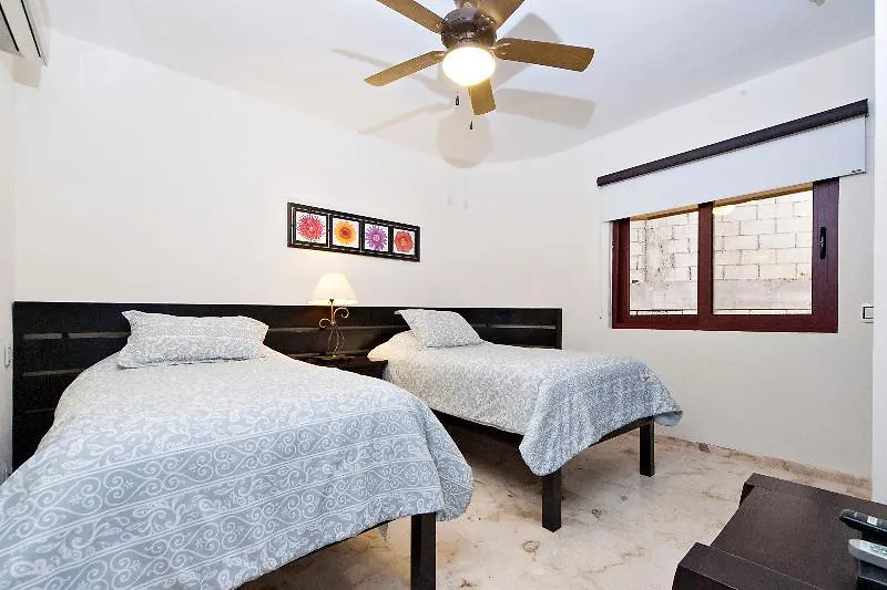 El Faro Oceanfront Apartments Playa del Carmen