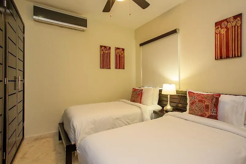El Faro Oceanfront Apartments Playa del Carmen