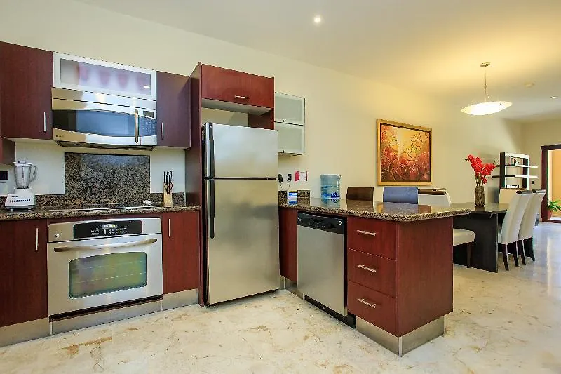 El Faro Oceanfront Apartments Playa del Carmen