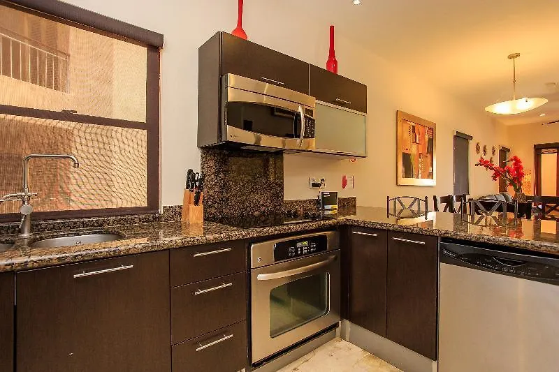 El Faro Oceanfront Apartments Playa del Carmen