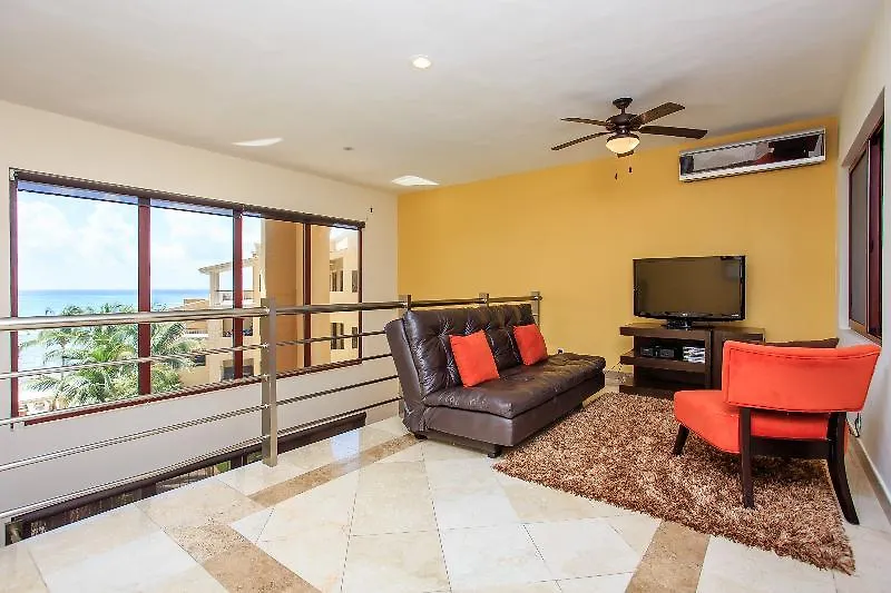 El Faro Oceanfront Apartments Playa del Carmen