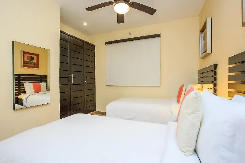 El Faro Oceanfront Apartments Playa del Carmen