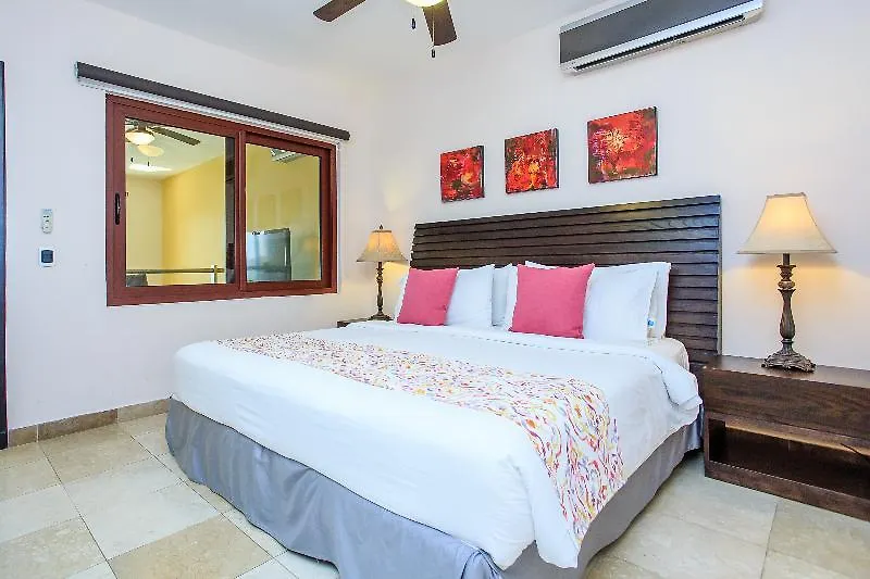 El Faro Oceanfront Apartments Playa del Carmen