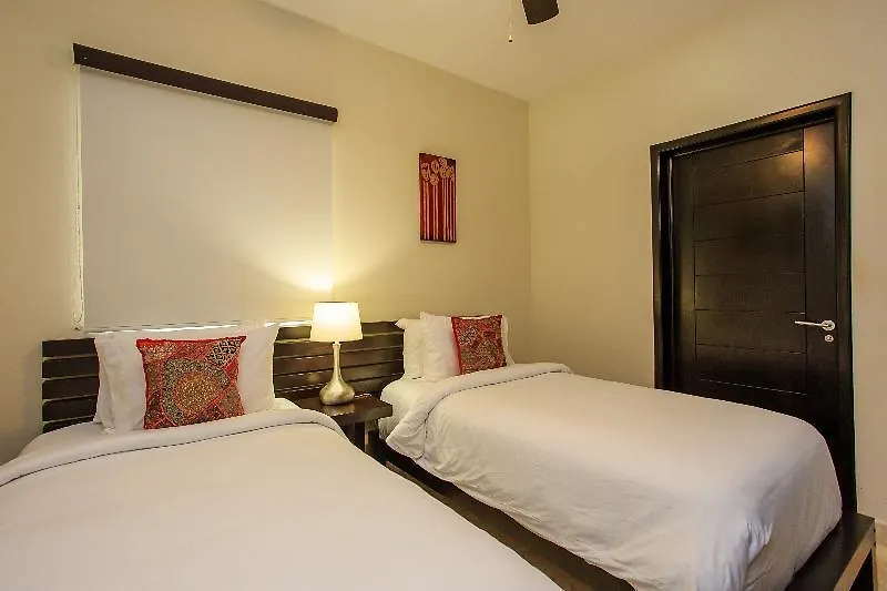El Faro Oceanfront Apartments Playa del Carmen