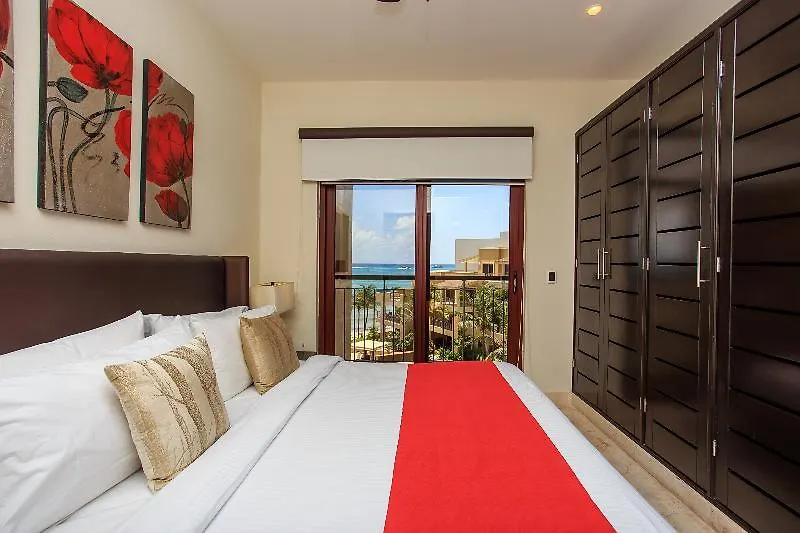 El Faro Oceanfront Apartments Playa del Carmen