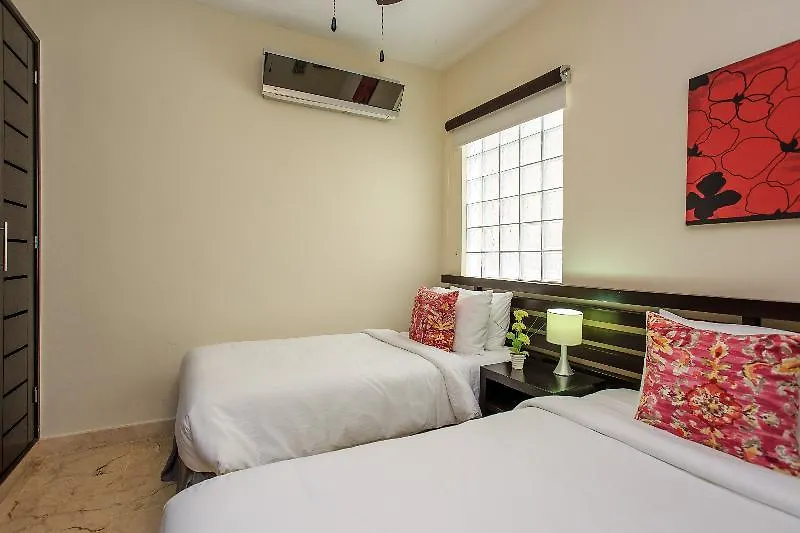El Faro Oceanfront Apartments Playa del Carmen