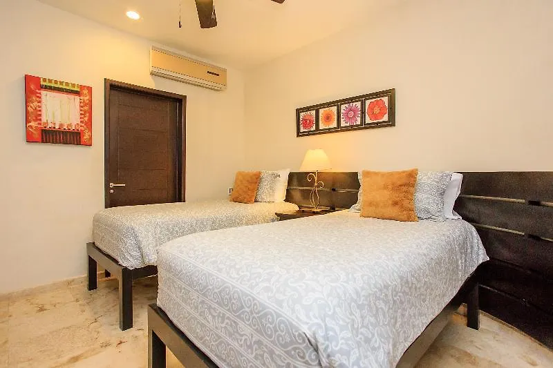 El Faro Oceanfront Apartments Playa del Carmen 0*,  Mexico